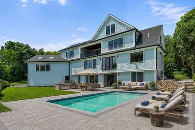 55 Crestview Rd 1