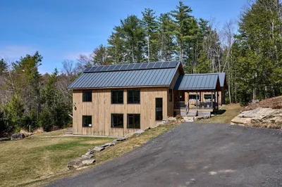 32 Cave Hill Rd 1