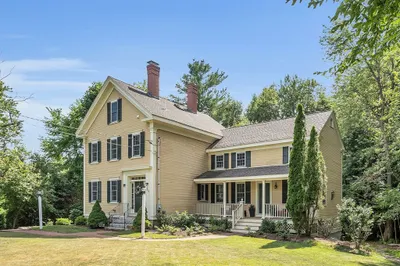 305 S Main St