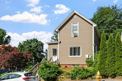 11 Wayne St 1