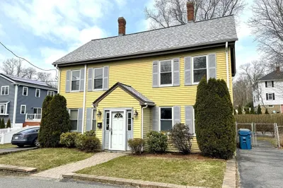 425 Sherman St 1