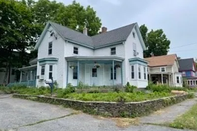 42 Vine Street 1