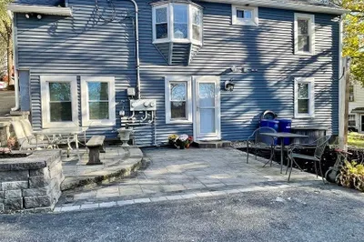 7 Alexander Rd #2