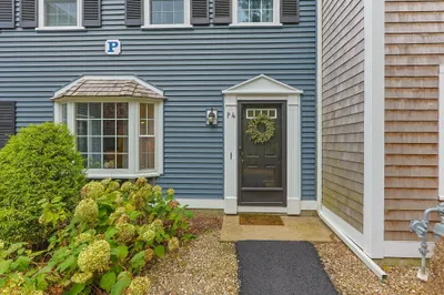 248 Camp St #P4 1