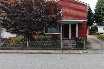 14 Carpenter St