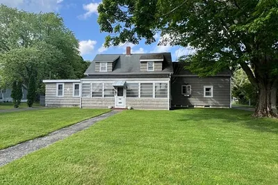 41 Floral St 1
