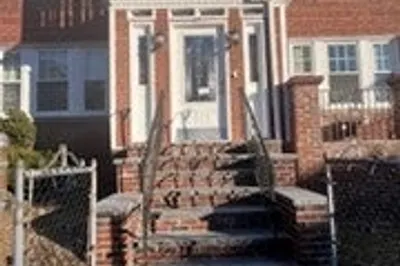 27 Ormond St #1