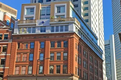88 Kingston St #4E