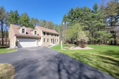 20 Squannacook Dr