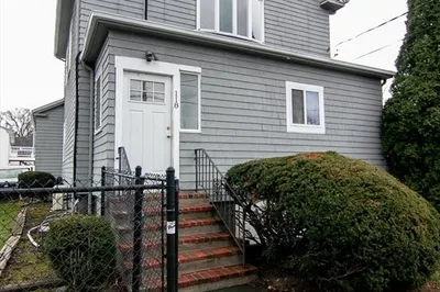 118 Vine Street #2