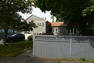 13 Plymouth St