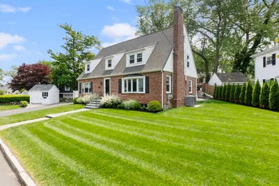 71 Sheffield Rd