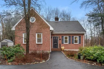 39 Brook Road 1