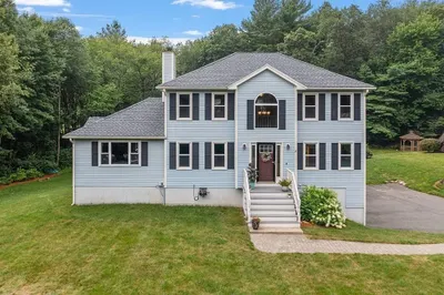 8 Hammond Farm Rd