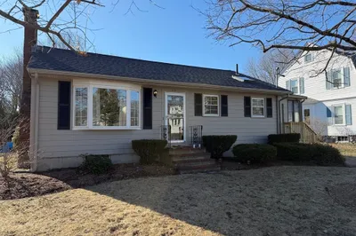 15 Bradford St