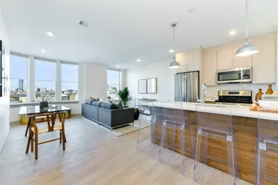400 Dorchester Street (nf) St #503