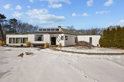 48 Garrett Rd 1