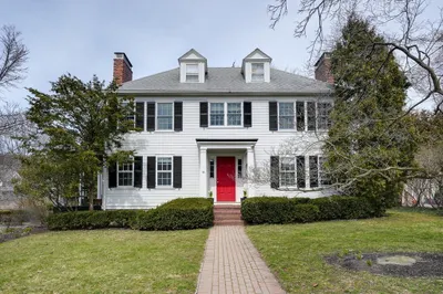 60 Kilburn Road