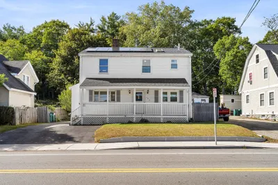 140 Lynnfield St 1