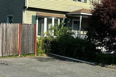 38 Goddard Memorial Dr