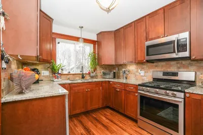9 Grandview Ave 1