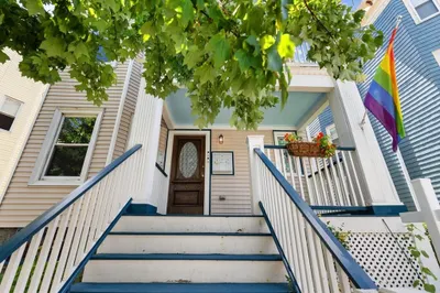 17 Saint Marks Rd #1