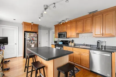 87 M Street #3