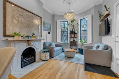 139 W Newton St #2