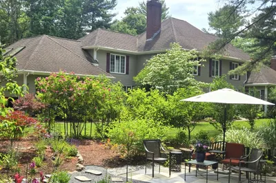 40 Grand Hill Dr 1