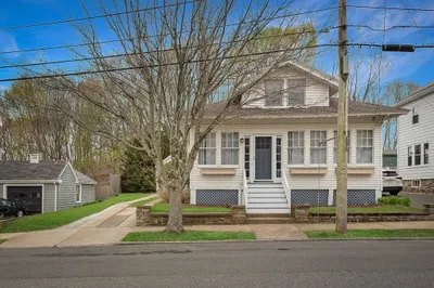 9 Pickman Rd #_ 1