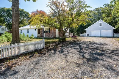 115 Sparrowhawk Ln 1