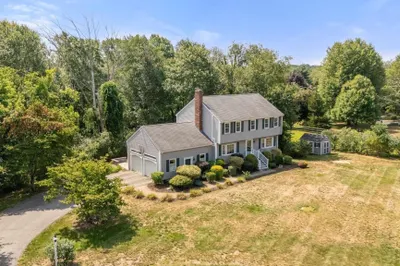 26 Waterview Drive 1