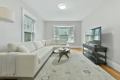 6 Brewer St #2 1