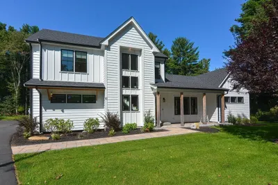 10 Pine Oak Street 1