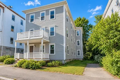 30 Columbia St #2 1