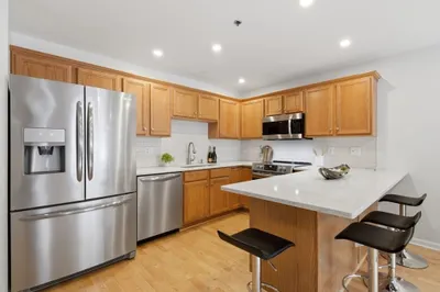 1 Eagle Dr #1