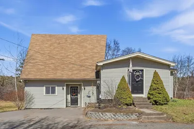 41 Russ St 1