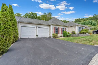 24 Summerfield Dr #24 1