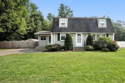 138 Sackett Rd 1