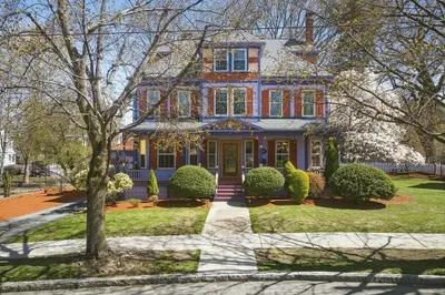 133 Bellevue Ave