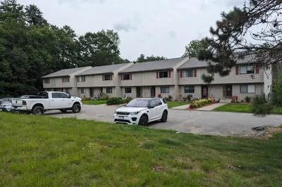 28 Southbridge Rd #406
