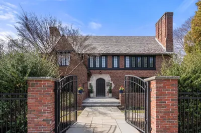 27 Tudor Rd 1