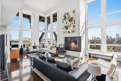 360 Newbury Street #810