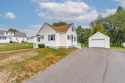 15 Grandview St 1