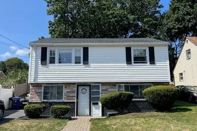 9 Desmond Rd