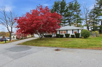 43 Duston Dr