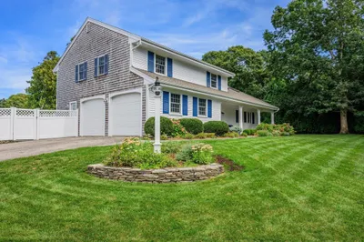 3 Russell Dr 1