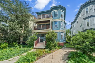 108 Trowbridge Street #1