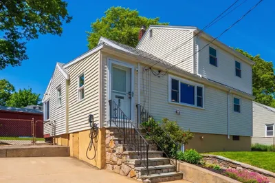 38 Grassmere Rd