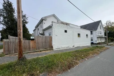 334 Columbus Ave 1